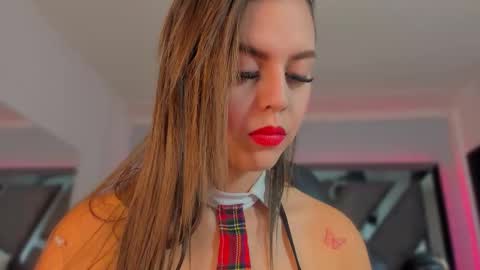 Snapshot of allijadid chatting on 11-22-25, 10:36 online show from 11-22-25, 10:36