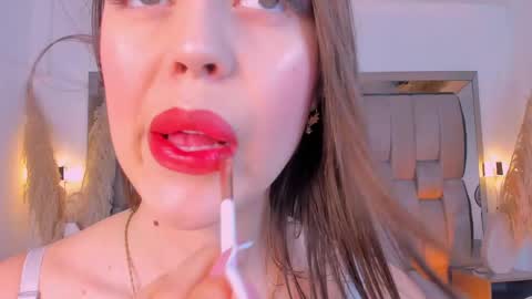    online show from 06-03-26, 11:02
