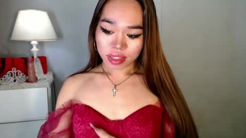 Snapshot of allirah20x chatting on 12-17-24, 06:42 Allirah online show from 12-17-24, 06:42