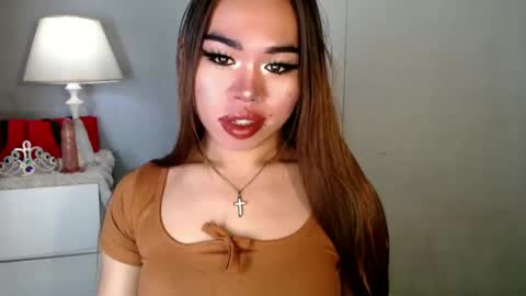 Snapshot of allirah20x chatting on 12-20-24, 01:33 Allirah online show from 12-20-24, 01:33