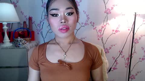 Snapshot of allirah20x chatting on 01-27-25, 07:35 Allirah online show from 01-27-25, 07:35