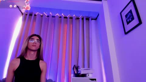 Snapshot of allison_alahia chatting on 01-18-25, 09:24 Allison online show from 01-18-25, 09:24