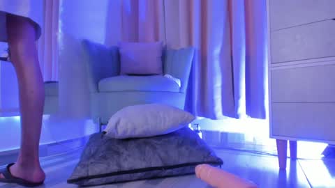 Snapshot of allison_alahia chatting on 02-05-25, 06:59 Allison online show from 02-05-25, 06:59