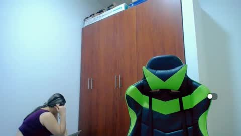  Alisson online show from 12-12-24, 04:59