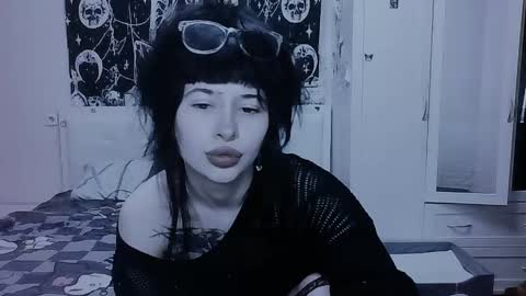 Snapshot of allisondeetz chatting on 05-12-26, 04:26 Alis online show from 05-12-26, 04:26