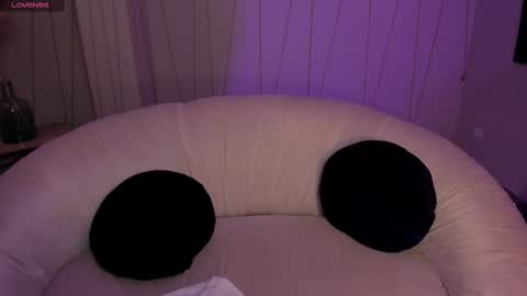 Snapshot of allisonrogersx chatting on 03-07-25, 10:13 Allison Rogers online show from 03-07-25, 10:13