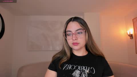 Snapshot of allisonrogersx chatting on 06-09-26, 11:11 Allison Rogers online show from 06-09-26, 11:11