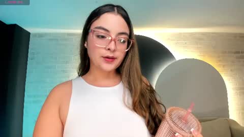 Snapshot of allisonrogersx chatting on 07-19-26, 11:47 Allison Rogers online show from 07-19-26, 11:47