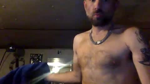 Snapshot of allitrunnin chatting on 12-20-25, 08:10 allitrunnin online show from 12-20-25, 08:10