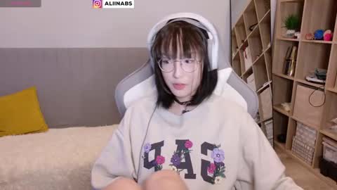 Alina online show from 02-22-25, 01:33