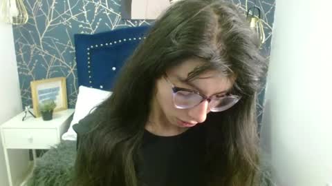 Snapshot of alllyson_ chatting on 05-23-26, 07:51 alison online show from 05-23-26, 07:51