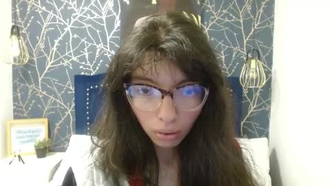 Snapshot of alllyson_ chatting on 05-27-26, 07:55 alison online show from 05-27-26, 07:55