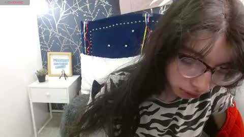 Snapshot of alllyson_ chatting on 06-29-26, 12:05 alison online show from 06-29-26, 12:05