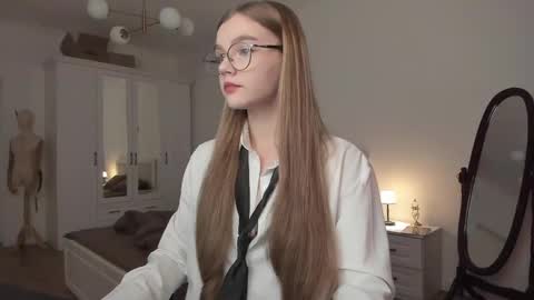 ALOTROPP NOT BABY online show from 03-07-25, 06:11