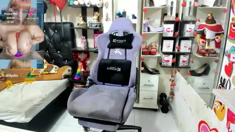 Snapshot of allsson_miller chatting on 02-26-26, 12:09 allsson_miller online show from 02-26-26, 12:09