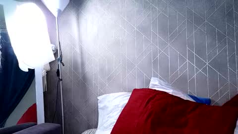 Alluregolden online show from 11-24-25, 01:49