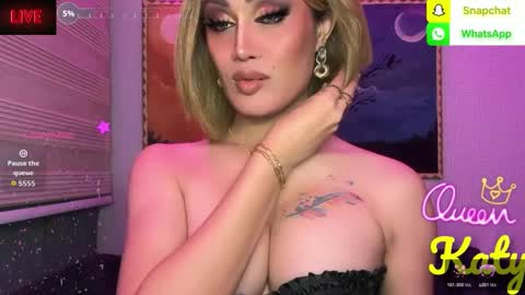 Snapshot of alluring_gemini chatting on 06-06-26, 07:46 Queen Majesty Katy online show from 06-06-26, 07:46