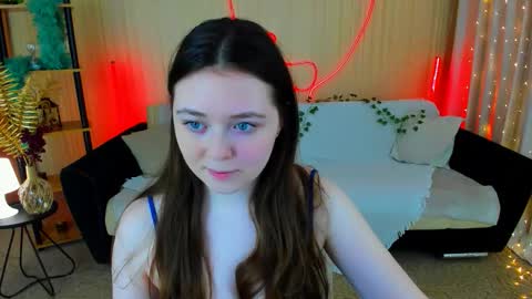 Snapshot of alluringeyess chatting on 02-01-26, 04:38 alluringeyess online show from 02-01-26, 04:38