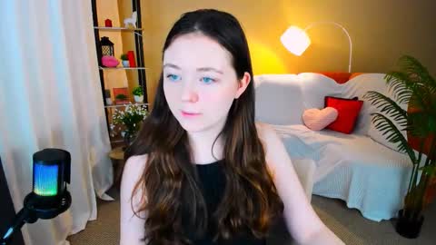 Snapshot of alluringeyess chatting on 02-27-26, 12:05 alluringeyess online show from 02-27-26, 12:05