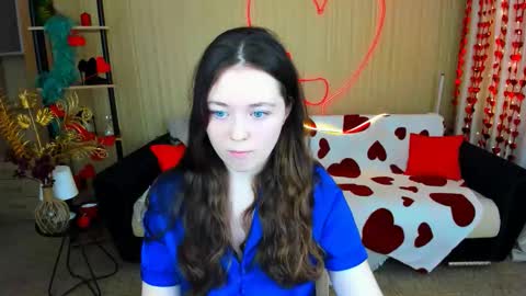 Snapshot of alluringeyess chatting on 02-28-26, 09:32 alluringeyess online show from 02-28-26, 09:32