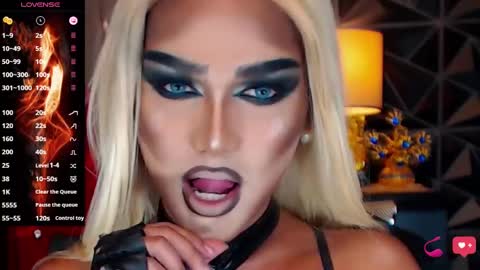 Snapshot of alluringnatalya chatting on 02-16-25, 10:10 Natalya Fox online show from 02-16-25, 10:10