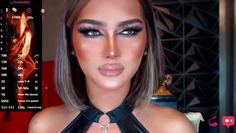 Snapshot of alluringnatalya chatting on 09-12-25, 08:03 Natalya Fox online show from 09-12-25, 08:03
