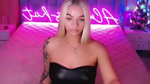 AlwaysHot online show from 01-12-26, 02:17