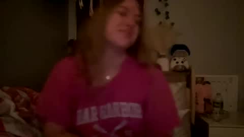 Snapshot of allyanalangel chatting on 02-19-25, 10:09 allyanalangel online show from 02-19-25, 10:09