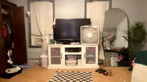 Snapshot of allyanalangel chatting on 03-04-25, 11:54 allyanalangel online show from 03-04-25, 11:54