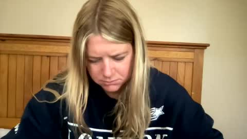 Snapshot of allyanalangel chatting on 09-09-25, 04:50 allyanalangel online show from 09-09-25, 04:50