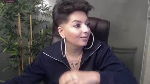         online show from 01-08-25, 12:38