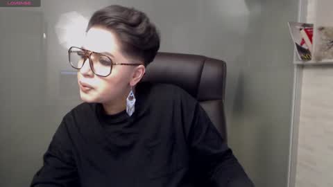         online show from 02-07-25, 11:34