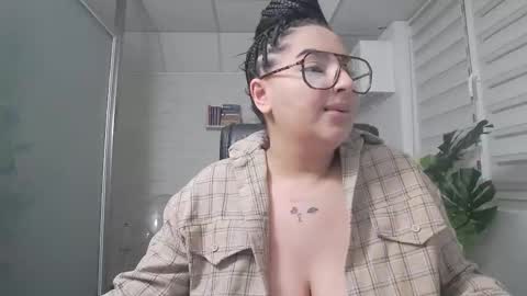         online show from 10-04-25, 04:38