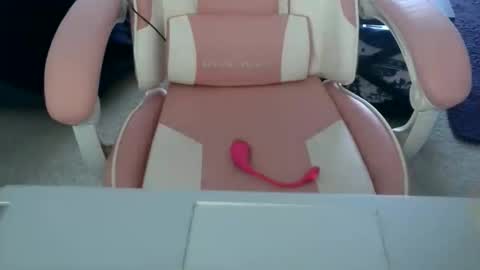 Ally Girl In Her Ally World online show from 04-09-26, 01:27