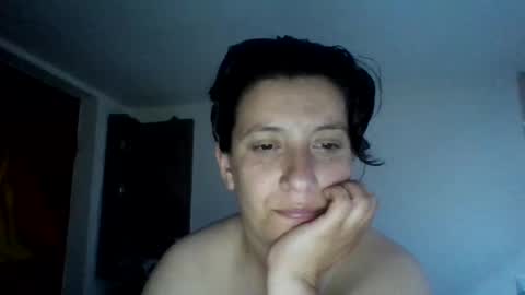 Snapshot of alma_amy chatting on 04-10-26, 08:13 Alma online show from 04-10-26, 08:13