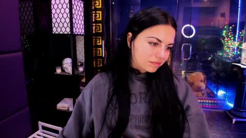 Snapshot of alma_pearl chatting on 09-17-25, 05:42 Alma online show from 09-17-25, 05:42