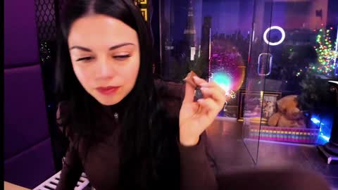 Snapshot of alma_pearl chatting on 11-01-25, 09:55 Alma online show from 11-01-25, 09:55