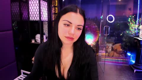 Snapshot of alma_pearl chatting on 11-11-25, 08:47 Alma online show from 11-11-25, 08:47