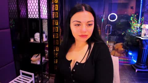 Snapshot of alma_pearl chatting on 11-21-25, 07:07 Alma online show from 11-21-25, 07:07