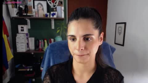 Snapshot of alma_sweet chatting on 10-28-25, 08:55 Arhantxa online show from 10-28-25, 08:55