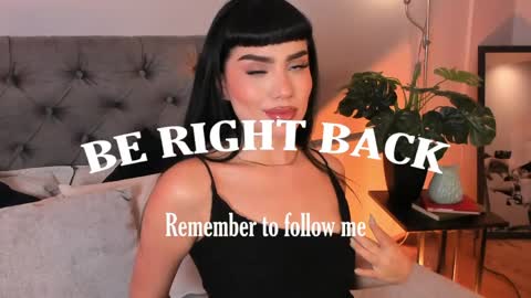 Mia online show from 03-31-26, 12:05