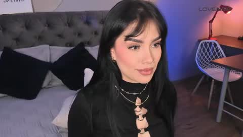 Snapshot of almablaze chatting on 07-24-26, 04:27 Mia online show from 07-24-26, 04:27