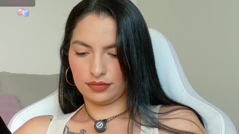 Snapshot of almatease chatting on 05-26-26, 01:07 Alma online show from 05-26-26, 01:07