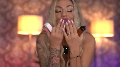 Alma online show from 09-12-25, 07:47