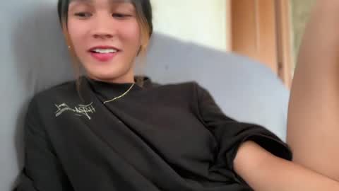 Snapshot of almighty_mariaax chatting on 04-21-26, 05:03 larah online show from 04-21-26, 05:03