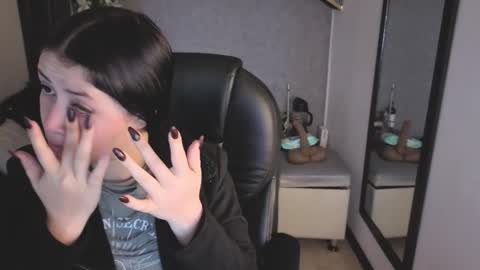 Snapshot of almma_ chatting on 11-13-25, 01:54 ALMMA online show from 11-13-25, 01:54