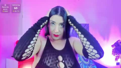 Snapshot of alombramorris chatting on 06-30-26, 11:11 alombramorris online show from 06-30-26, 11:11