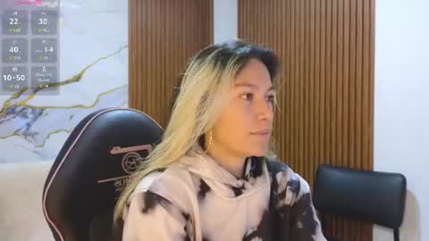 Snapshot of alonddra_tay chatting on 07-01-26, 11:45 alonddra_tay online show from 07-01-26, 11:45