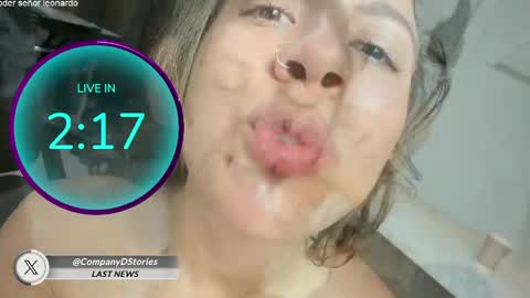 Snapshot of alondra_on_fire chatting on 05-22-26, 03:28 Alondra Suarez online show from 05-22-26, 03:28