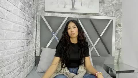 Alondra online show from 04-01-26, 06:05